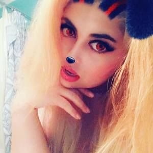 Meet your Posher, Pamela